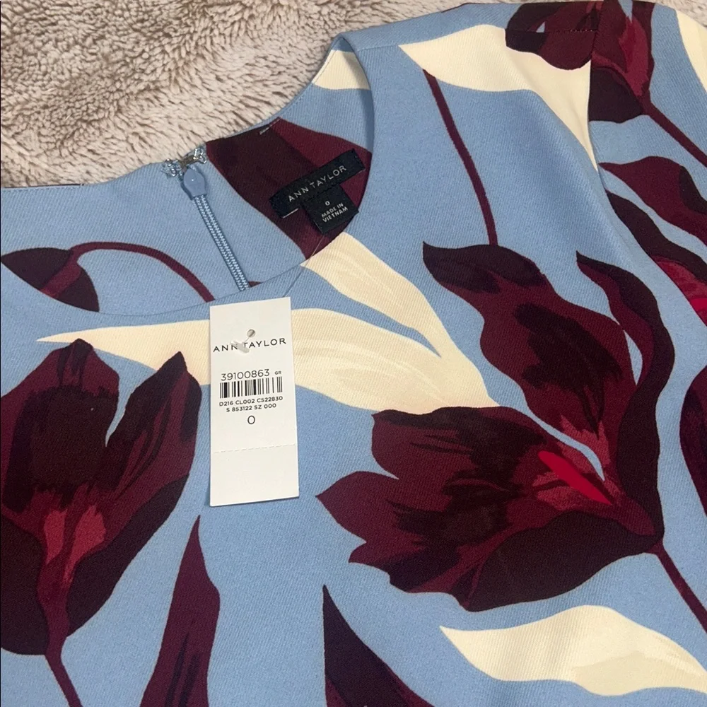 NWT Ann Taylor floral shift dress - Picture 4 of 8